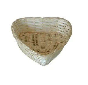 Cesta de bambú de alta calidad en forma de corazón para almacenamiento, cestas decorativas para decoración del hogar para boda