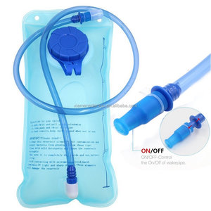 Sac à dos d'hydratation avec poche à <span class=keywords><strong>eau</strong></span> de 2 L, sac isolant qui maintient les liquides au frais jusqu'à 4 heures, sac à dos de randonnée, sac à <span class=keywords><strong>eau</strong></span> potable - Product Image 2
