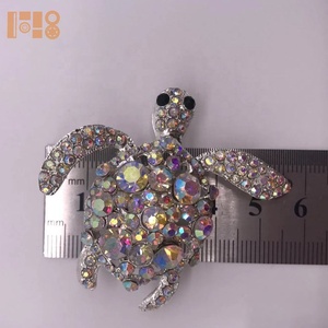 Broches de tortuga de cristal AB nuevos al por mayor con joyería de diamantes de imitación chapada en alfiler para bolsa de regalo de fiesta de boda para niños - Product Image 3