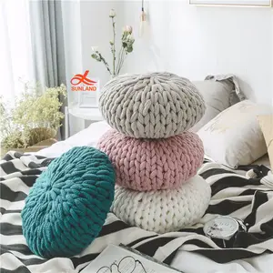 W9227 Knit Cozy Round Pillow Couch Super Chunky Giant Wool Yarn Hand Knit Pillow