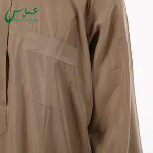 Venta al por mayor <span class=keywords><strong>de</strong></span> Thobe Árabe ABBAS, Ropa Islámica para Hombre MT1011, Poliéster, Uso Casual y para Oración, En Stock - Product Image 3