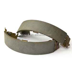 MB618782 FSB617 Miglior Prezzo Ganasce Freno Cross Reference per Auto Passeggeri K6718 - Product Image 1
