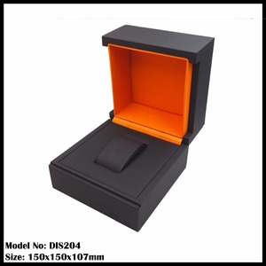 Boîte à montre de luxe pour homme 2026 en cuir à motif avec plaque métallique et surpiqûres - Product Image 5