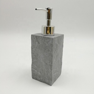 <span class=keywords><strong>Distributeur</strong></span> automatique <span class=keywords><strong>de</strong></span> <span class=keywords><strong>savon</strong></span> à main <span class=keywords><strong>en</strong></span> polyrésine, outil populaire <span class=keywords><strong>de</strong></span> salle <span class=keywords><strong>de</strong></span> bains avec effet <span class=keywords><strong>de</strong></span> <span class=keywords><strong>pierre</strong></span> carrée, accessoires d'hôtel - Product Image 4