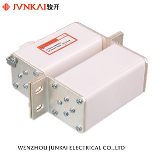 Rsb loạt l-hình EV năng lượng mặt trời PV cầu chì 690V DC 700A cao-thấp phá vỡ gốm bán dẫn Bảo vệ điện áp thấp ứng dụng - Product Image 6