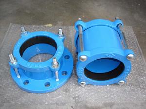 Raccord universel en fonte ductile DCI (large gamme) pour tuyaux en PVC DI - Product Image 5