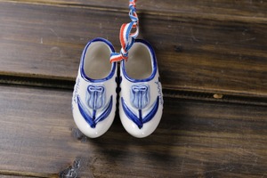 Azul y blanco <span class=keywords><strong>de</strong></span> cerámica <span class=keywords><strong>de</strong></span> gres estilo holanda <span class=keywords><strong>zapatos</strong></span> <span class=keywords><strong>de</strong></span> san valentín regalos <span class=keywords><strong>de</strong></span> cumpleaños <span class=keywords><strong>de</strong></span> la boda decoración del hogar - Product Image 6