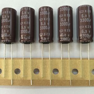 <span class=keywords><strong>Condensatori</strong></span> <span class=keywords><strong>Elettrolitici</strong></span> in Alluminio Nippon Chemi-Con NCC Serie KZG 3300uF 6.3V 10x25mm Super Bassa ESR - Product Image 1