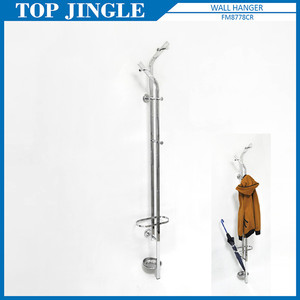 Perchero cromado con diseño de base redonda con 6 ganchos - Product Image 4