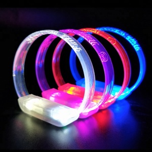 ไฟ LED สายรัดข้อมือเสียงเปิดใช้งานสายรัดข้อมือ LED กระพริบสร้อยข้อมือจีน Novelties - Product Image 1