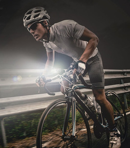 Nouveaux feux avant et arrière de vélo LED étanches IPX5, rechargeables, ensemble de phares et de feux arrière pour la conduite nocturne - Product Image 6