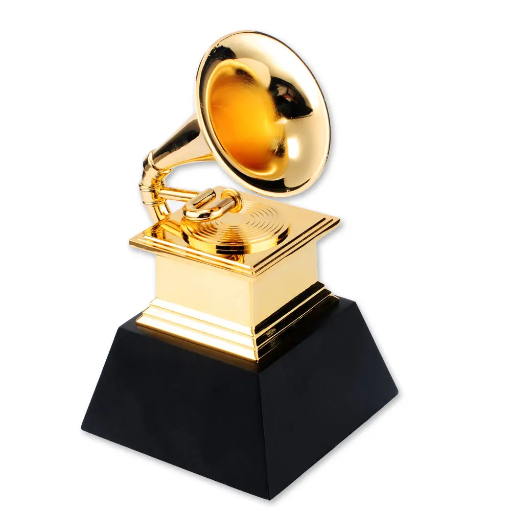 Di alta Qualità Oro Artigianato Regalo Su Misura di Design In Metallo Grammy Award Trofeo Logo Personalizzato Stampato In Metallo Trofeo Tazze