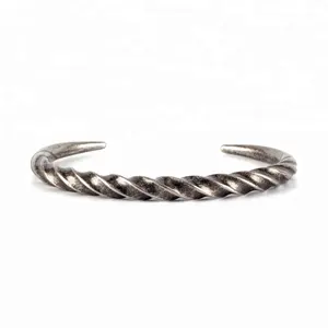 MECYLIFE Stainless Steel Vintage Style Antique Silver Plated Cow Horn Men's Twist Bracelet