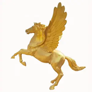 ในสต็อกชีวิตขนาดสีทองไฟเบอร์กลาสปีกม้าประติมากรรมบินม้ารูปปั้น