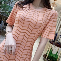 Robes d'été à carreaux longues et droites à manches courtes en tricot avec col en O personnalisé robe pull décontractée en tricot pour femmes