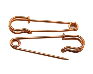 धातु लाल कांस्य रंग बड़े सुरक्षा पिन लहंगा पिन - Product Image 1