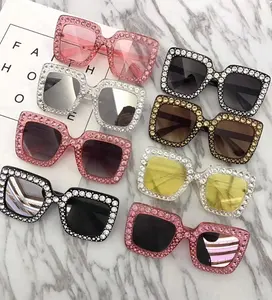 Diamante o decoración de diamantes de imitación simple de moda de gafas de sol de lujo 2018 Popular plaza Sexy mujer gafas de sol