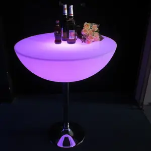 Moderne magische Farbwechsel Kunststoff LED Möbel Bar Stuhl und Tisch für Nachtclub Party und Event Möbel Sets