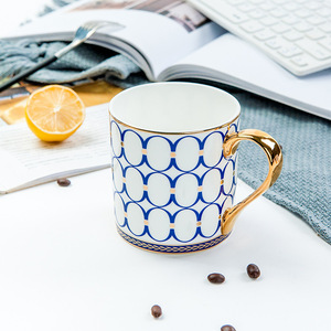 Estilo Europeo Noble agua café taza de porcelana con borde dorado - Product Image 1