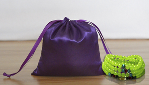 En las <span class=keywords><strong>plantas</strong></span> de producción de China a las gafas grandes bolsas de bolsa de regalo - Product Image 5