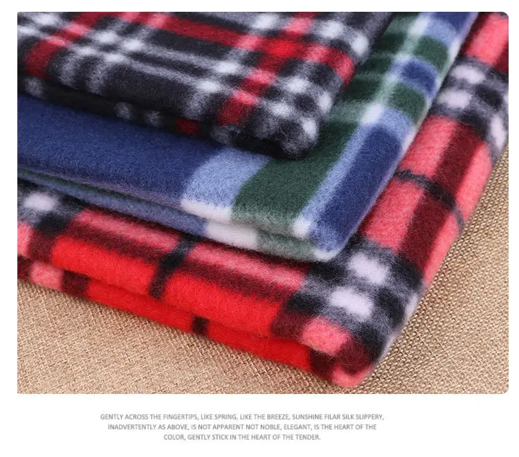 100% Polyester Printed Plaid Polar Fleece Fabric for Pajamas Blanket Lining
