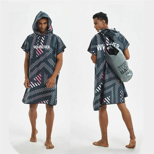 Accappatoio in Microfibra Personalizzato con Cappuccio, Asciugamano <span class=keywords><strong>Poncho</strong></span> ad Asciugatura Rapida per Spiaggia e Nuoto - Product Image 3
