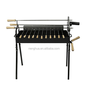 Barbecue Rotisserie Extérieur Entièrement Automatique et Moderne au Charbon de Bois avec Construction en Acier et Fer, Télécommande et Conception Pliable