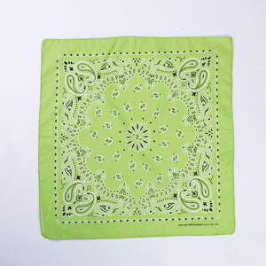 ผ้าพันคออเนกประสงค์สำหรับนักขี่จักรยานพิมพ์ลาย Paisley สีแดง