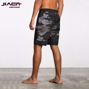 <span class=keywords><strong>Pantaloncini</strong></span> <span class=keywords><strong>da</strong></span> <span class=keywords><strong>Spiaggia</strong></span> Mimetici Personalizzati all'Ingrosso, Traspiranti, per Surf, Taglie Grandi e Alte per Uomo 4XL 5XL 6XL - Product Image 4