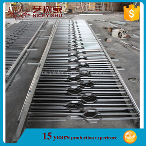 Fábrica proporcionar <span class=keywords><strong>valla</strong></span> <span class=keywords><strong>de</strong></span> hierro panel filipinas, Postes <span class=keywords><strong>de</strong></span> cercas <span class=keywords><strong>de</strong></span> metal tubo <span class=keywords><strong>de</strong></span> acero - Product Image 5