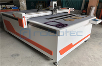 China CNC Leer Kartonnen Cutter 1625 Oscillerende Mes Snijmachine met Goede Prijs