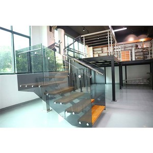 Diseños modernos de escaleras de madera con columna central - Product Image 6