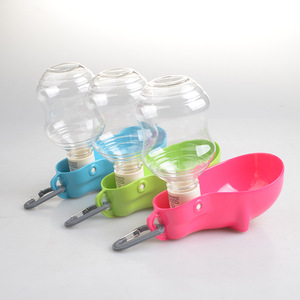 Mascota portátil fuente dispensador de agua automático fuente de agua para mascotas botella de agua del recorrido del perro - Product Image 1