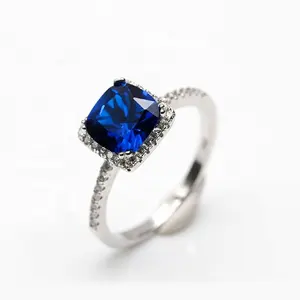 Fashion Jewelry Prong Setting 925 Sterling Silver Jewelry Ring with Blue Stone