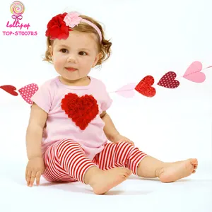 最新的婴儿情人节精品服装女孩红色条纹情人节服装套装心形图案婴儿第1 生日服装