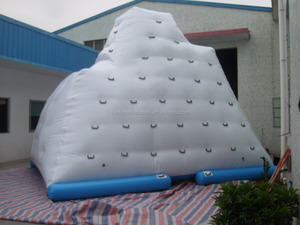<span class=keywords><strong>Iceberg</strong></span> galleggiante dell'acqua gonfiabile su ordinazione, scivolo galleggiante gonfiabile con il prezzo poco costoso