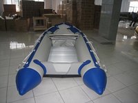 Bateau de pêche gonflable Zodiac bon marché avec moteur hors-bord en PVC écologique à grande vitesse à vendre