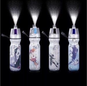 Nouveau Pressage Plastique Garder Froid Vélo Bouteille D'eau Avec Buse De Pulvérisation - Product Image 1