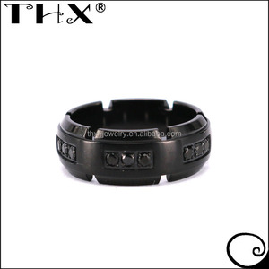 <span class=keywords><strong>2026</strong></span> Büyük Siyah CZ Taşlı Trendy Benzersiz Erkek Titanyum Alyans THX Mücevher - Product Image 2