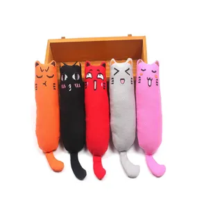 The manufacturer wholesales the pet cat toy of pure cotton, has the cat mint inside