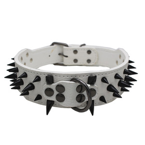 Collares de piel sintética ajustables con remaches y pinchos para perros y gatos - Product Image 2