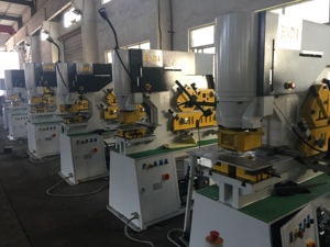 EMM EMM078-A100-H Macchina Automatica per Schiuma Poliuretanica ad Alta Pressione 220V/380V 2000 KG - Product Image 4
