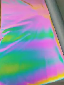 Süper yumuşak çizilmeye kırışıklık dayanıklı naylon yüksek ışık gökkuşağı yanardöner renk yansıtıcı malzeme çarşaflık kumaş dikiş kumaş