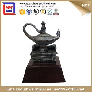 Aladdin e la sua splendida lampada trofeo all'ingrosso e Aladdin polyresin trofei e premi e resina Aladdin trofeo per la vendita - Product Image 1