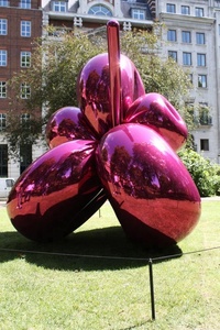 Métal Art Célèbre Moderne Poli En Plein Air Jardin En Acier Inoxydable Ballon Fleur Magenta par Jeff Koons - Product Image 3