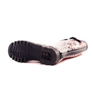 <span class=keywords><strong>Botas</strong></span> <span class=keywords><strong>de</strong></span> lluvia <span class=keywords><strong>de</strong></span> goma con estampado <span class=keywords><strong>de</strong></span> leopardo <span class=keywords><strong>de</strong></span> colores para <span class=keywords><strong>mujer</strong></span>, zapatos <span class=keywords><strong>de</strong></span> <span class=keywords><strong>agua</strong></span> <span class=keywords><strong>de</strong></span> alta calidad, venta al por mayor, nuevo <span class=keywords><strong>diseño</strong></span> - Product Image 4