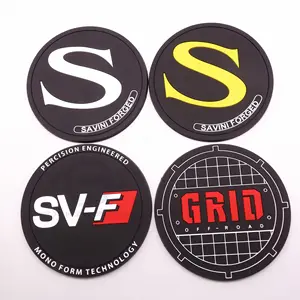 Grosir Desain Logo Kustom PVC Lembut Karet Silikon Tahan Panas Bulat Hitam Teh Cup Coaster