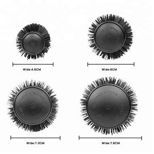 <span class=keywords><strong>Cepillo</strong></span> <span class=keywords><strong>de</strong></span> pelo <span class=keywords><strong>de</strong></span> cerámica con diseño <span class=keywords><strong>de</strong></span> agujero colgante <span class=keywords><strong>de</strong></span> etiqueta privada - Product Image 3