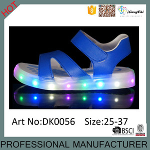 Con APLICACIÓN Hermosa Fantasía Nueva Llegada LLEVÓ Luminosa Niños Sandalias Zapatos de Verano Para Niños - Product Image 3