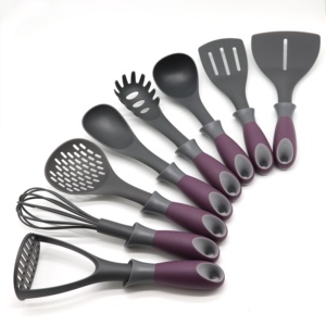 Ustensile <span class=keywords><strong>de</strong></span> <span class=keywords><strong>cuisine</strong></span> en nylon avec manche en plastique, marque EVERSUN, modèle ESKU-NU360, origine Guangdong, pour la cuisson - Product Image 1